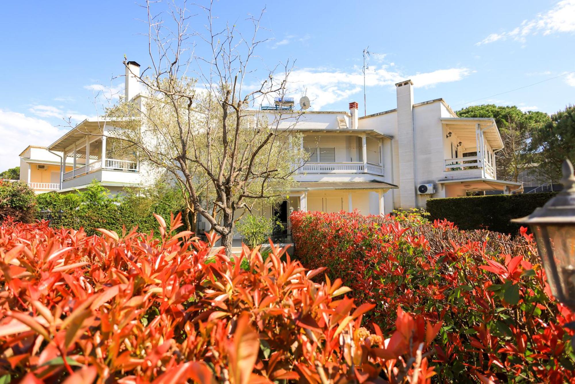 Grandstay Villa Perla Resort Дуррес Екстер'єр фото