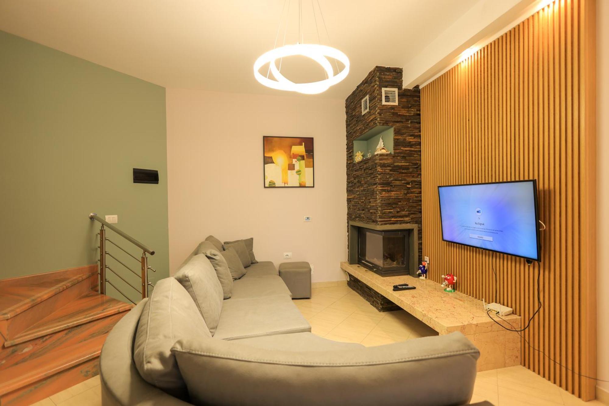 Grandstay Villa Perla Resort Дуррес Екстер'єр фото